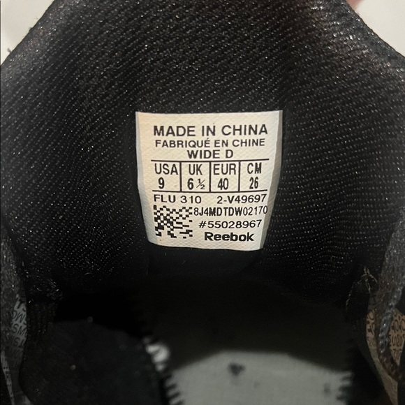 Reebok Women's Black Leather Athletic Shoes - Picture 2 of 6